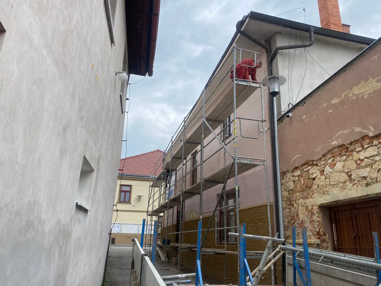Realizace lešení a mytí fasád v regionu Boskovice – ukázka 3